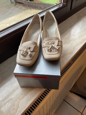LLOYD Damen Leder Schuhe, Ballerina, Slipper, Halbschuhe, Gr. 41 (7,5), Beige