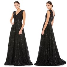 Mac Duggal Women's Black Embroidered Cap Sleeve A-Line Gown Dress Size 10 NWT