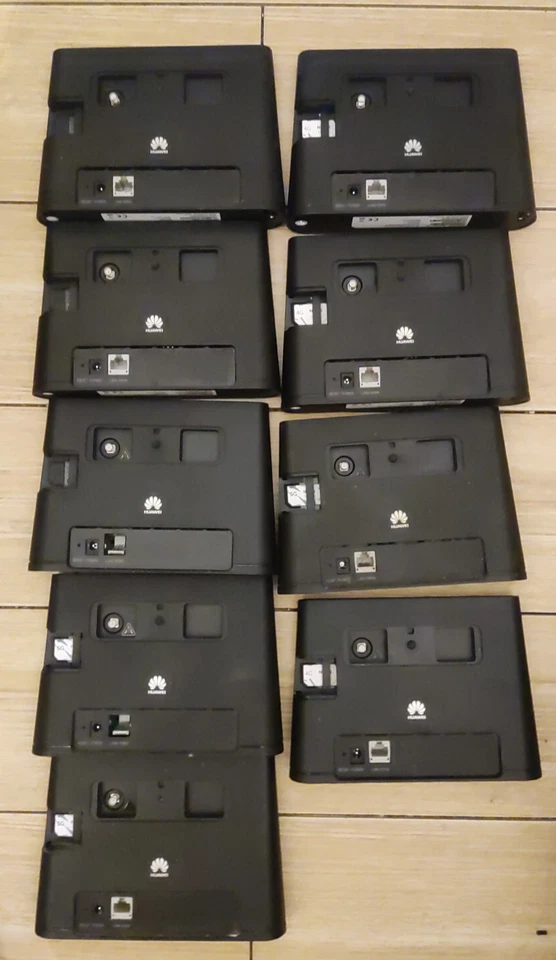 JOB LOT 9pcs Huawei B311-221 4G Router - SIM LOCKED to NOS Portugal - Image 2 of 4