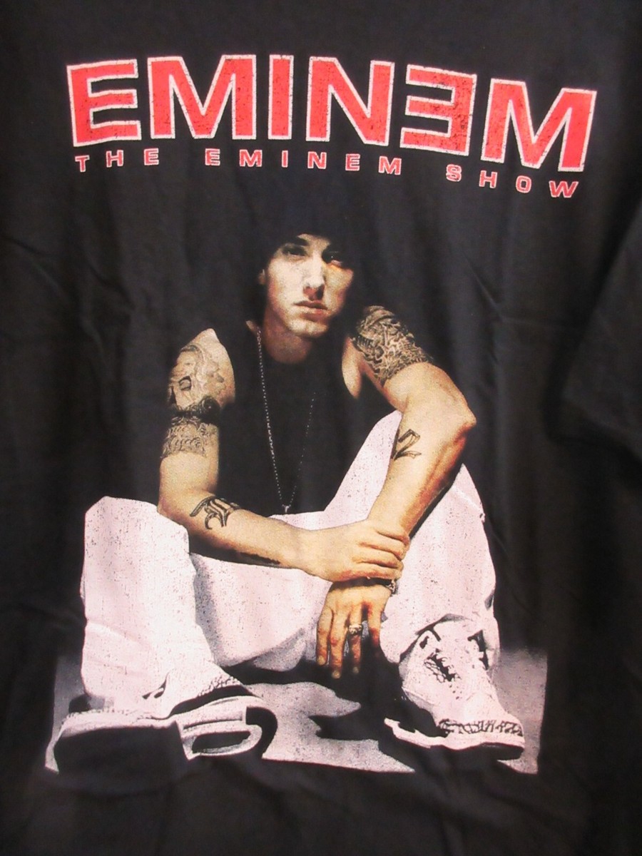 EMINEM OFFICIAL MERCH SITTING 2022 BAND CONCERT MUSIC T