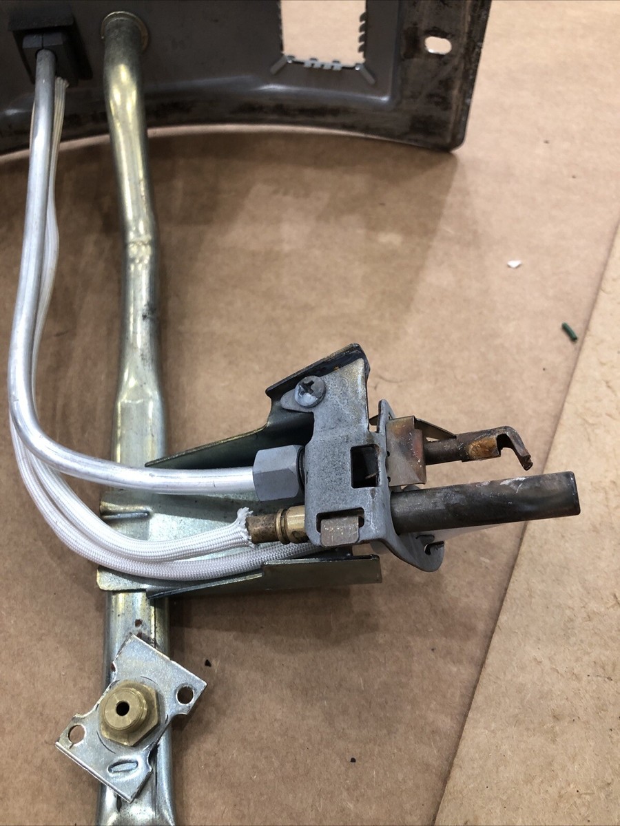 AO Smith 18 Inch Burner Assembly Natural Gas 321165-002