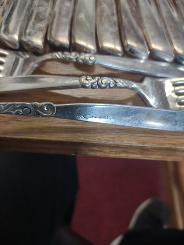 Lot of 57 Vintage Oneida South Seas Community fork knife spoon - Picture 8 of 8