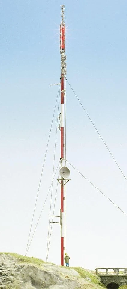 Busch 5965 Transmitter Tower Set HO Structure Scale Model RARE OUT OF PRODUCTION - Image 2 of 4