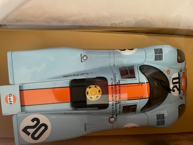 AutoArt 80030 Porsche 917K Steve McQueen 1:18 Scale Diecast