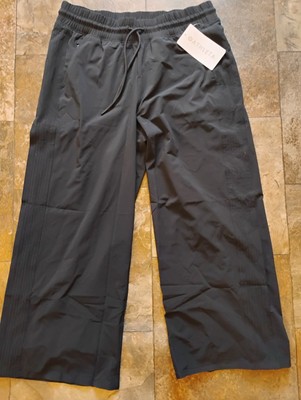 Athleta Wide Leg Crop Pant Black New With Tags Size 10
