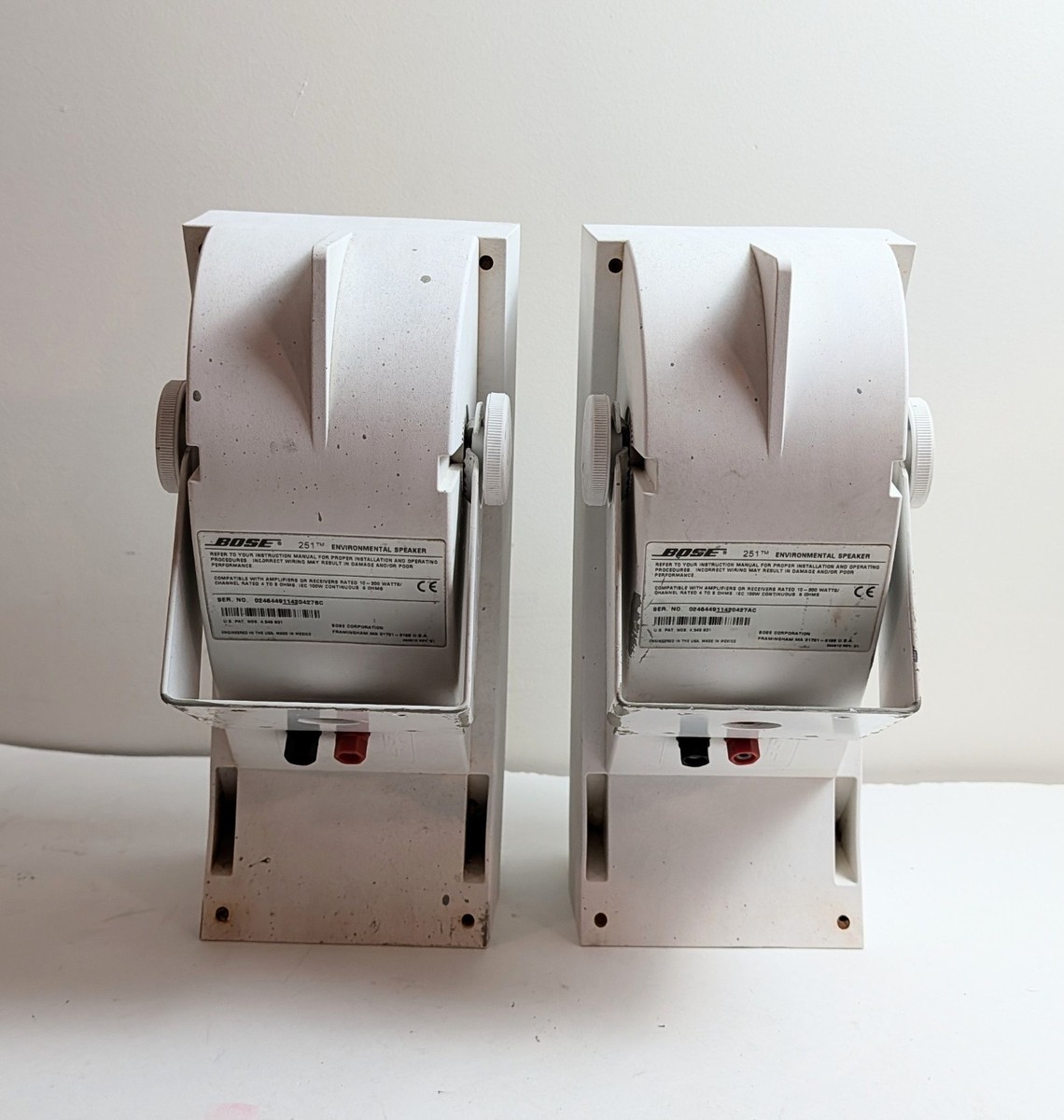 Bose 251 Environmental Outdoor Speakers White w/ Wall Brackets Bose 251 Environmental Outdoor Speakers White w/ Wall Brackets
