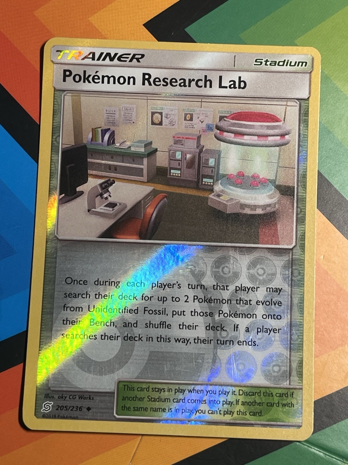 Pokemon Research Lab 205/236 - SM - Unified Minds Reverse Holo - NM