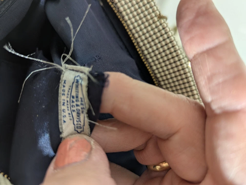 Whiting and Davis Off-White Mesh Evening Bag - Image 4 of 4