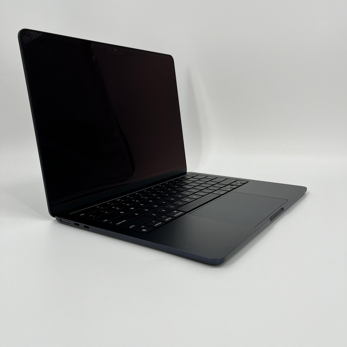 MacBook Air 13 M3 8-Core CPU 10-Core GPU 24GB 2TB Midnight