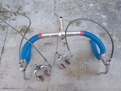 3ttt Rennrad Lenker komplett mit Hebeln Bremssättel Pfeifenbiegung 3ttt