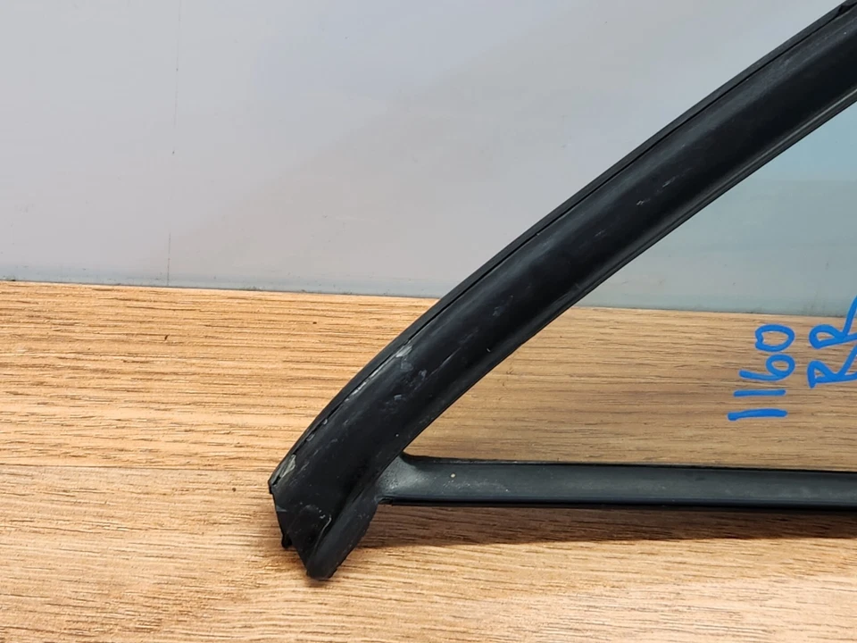 ✅ 82-88 OEM BMW E12 E28 528 535 M5 sedán cuarto trasero derecho ventana vidrio Foto 3 de 4