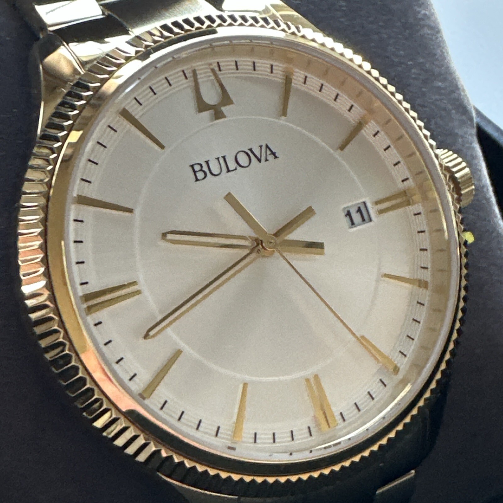 Bulova Mens Gold Tone Stainless Steel Bracelet Watch 97b227 image 4
