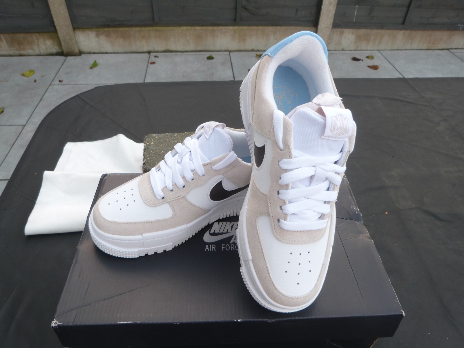 desert sand af1 pixel