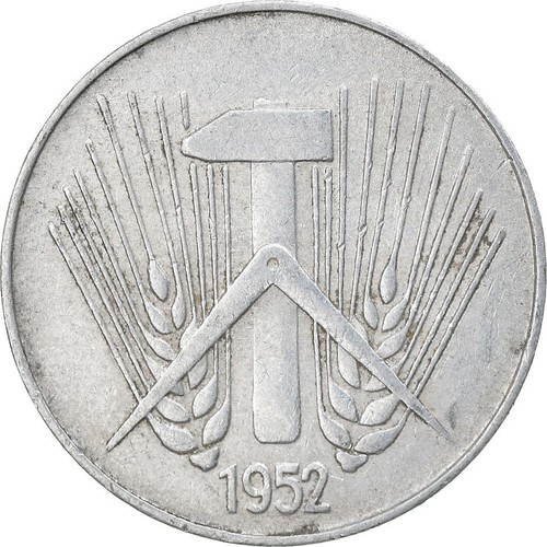 Socialist Germany10 Pfennig Coin | Star | Hammer | Compass | KM7 | 1952 - 1953 - Picture 3 of 10