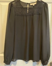 LOFT top shirt blouse S 6 Bust 38 Length 26 Black Solid Lace Top Front