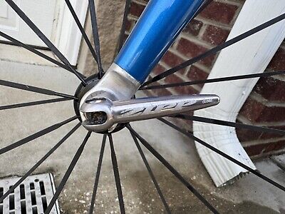 Lynskey Titanium Road Bike R420 Zipp 404 Wheel Ti Carbon Lynskey Titanium Road Bike R420 Zipp 404 Wheel Ti Carbon