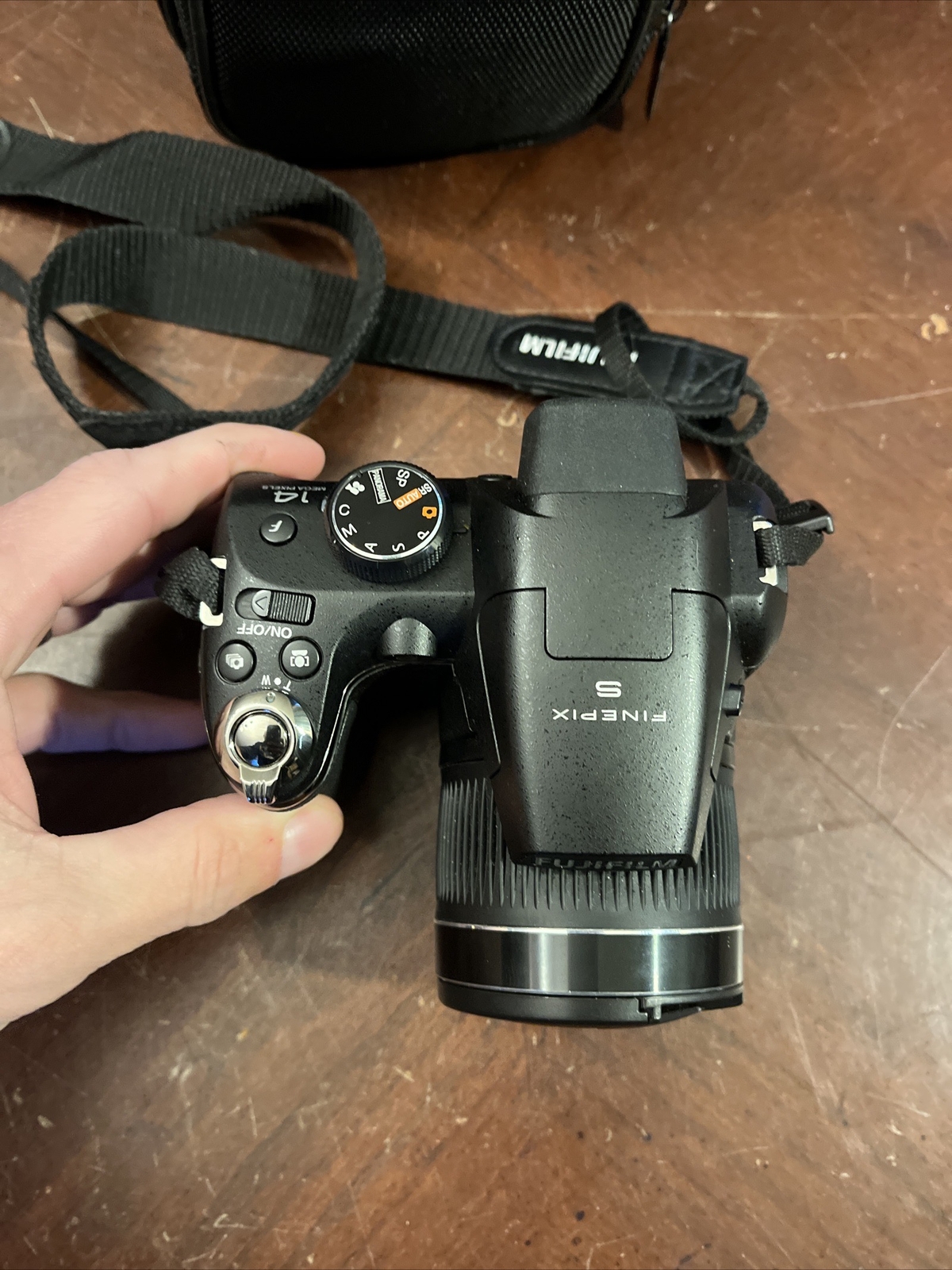 Fujifilm FinePix S Series S4000 14.0MP Digital Camera Black Q22