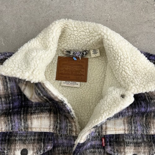 Levi’s Men’s Plaid Purple Blue Sherpa Lined Trucker Jacket Size Medium NWOT - Picture 4 of 6