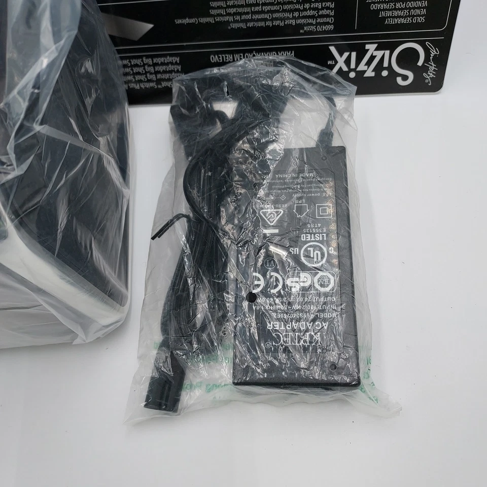 Sizzix Big Shot Switch Plus Tim Holtz Electric Die Cutter NEW - DAMAGED BOX - Image 3 of 4