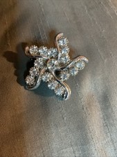 VINTAGE AMAZING CLEAR RHINESTONES SILVER TONE STAR BROOCH PIN