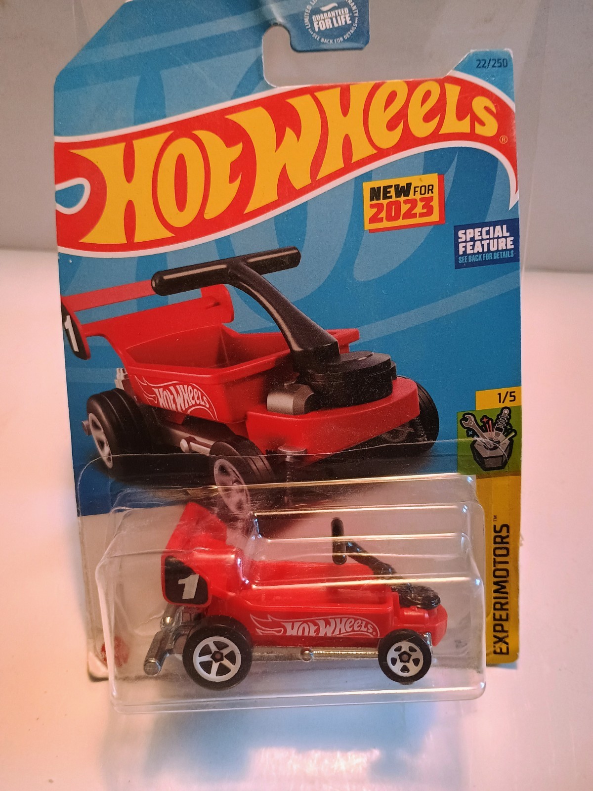 2023 Hot Wheels Draggin' Wagon (red) Experimotors #22
