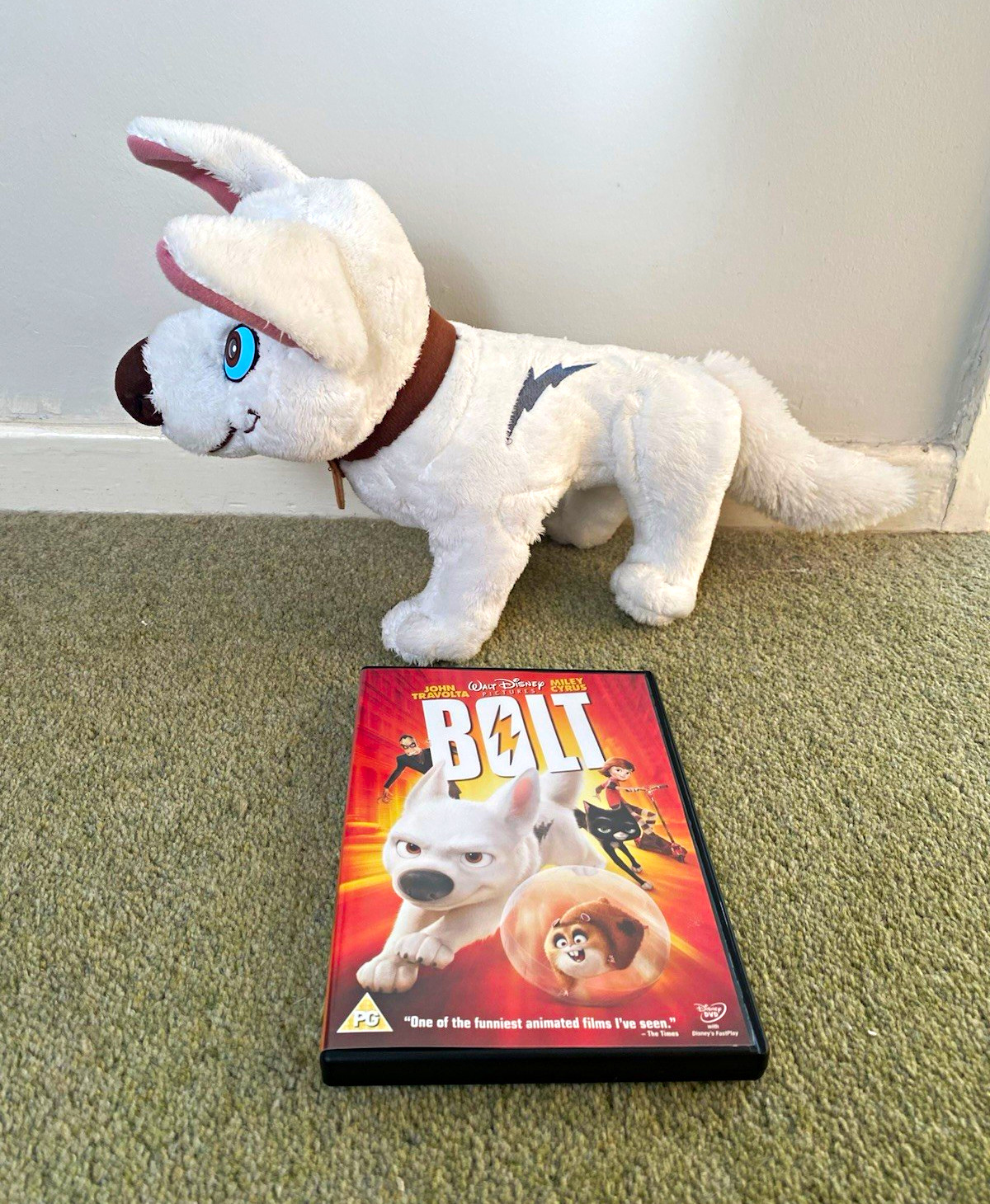 VERY RARE Disney Bolt Interactive Barking Light up Toy + DVD
