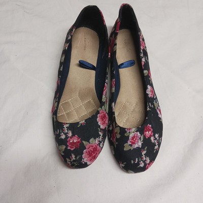Basic Editions Womens Audrey Size 7 Blue Slip On Floral Ballet Flats Slip On Low