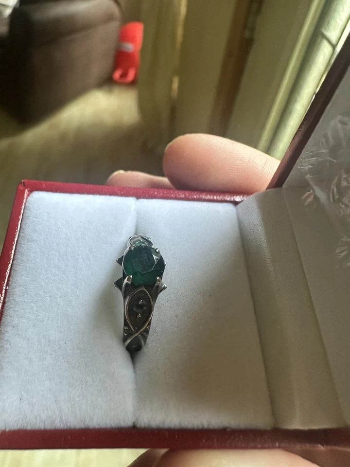 14k Black Gold Emerald Engagement Ring Celtic Used size 6 - Image 4 of 4