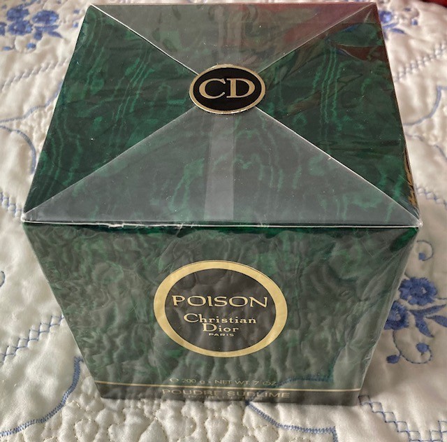 POISON BY CHRISTIAN DIOR 200G PERFUMED DUSTING POWDER (NEW WITH BOX & SEALED)