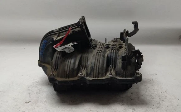 2004-2006 Jeep liberty Intake Manifold OEM - Image 2 of 2