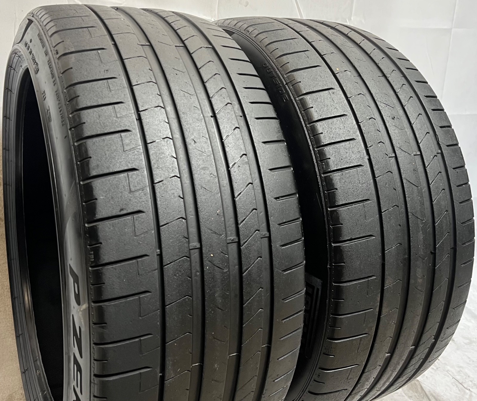2 - NO REPAIRS 275/35ZR20 XL (102Y) Pirelli P Zero PZ4 (F) Ferrari OEM - 10087