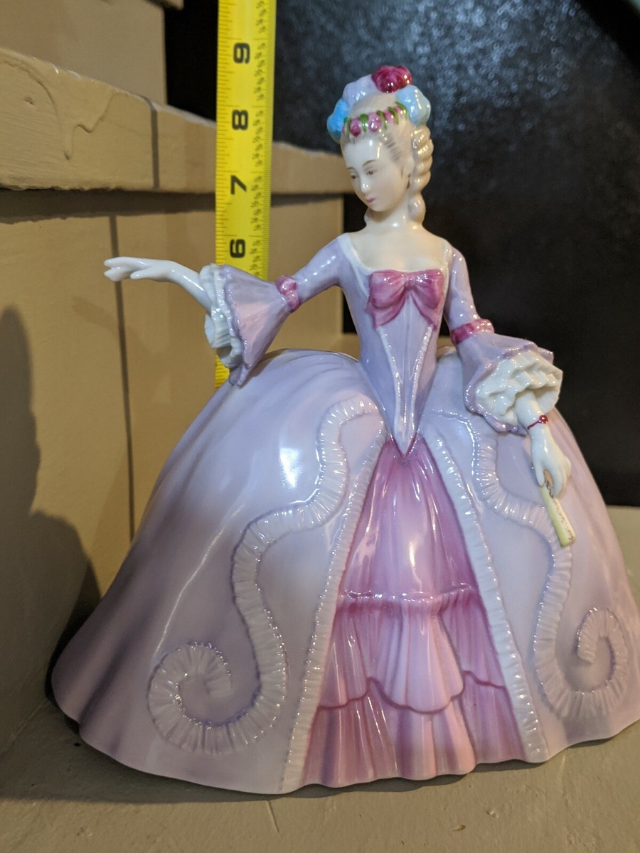 VINTAGE FRANKLIN PORCELAIN FIGURINE MARIANNE THE MINUET JAPAN 1980