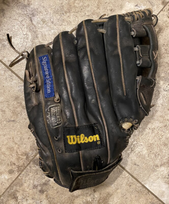 Wilson Baseball Glove Model A2101 Black Leather Signature Model