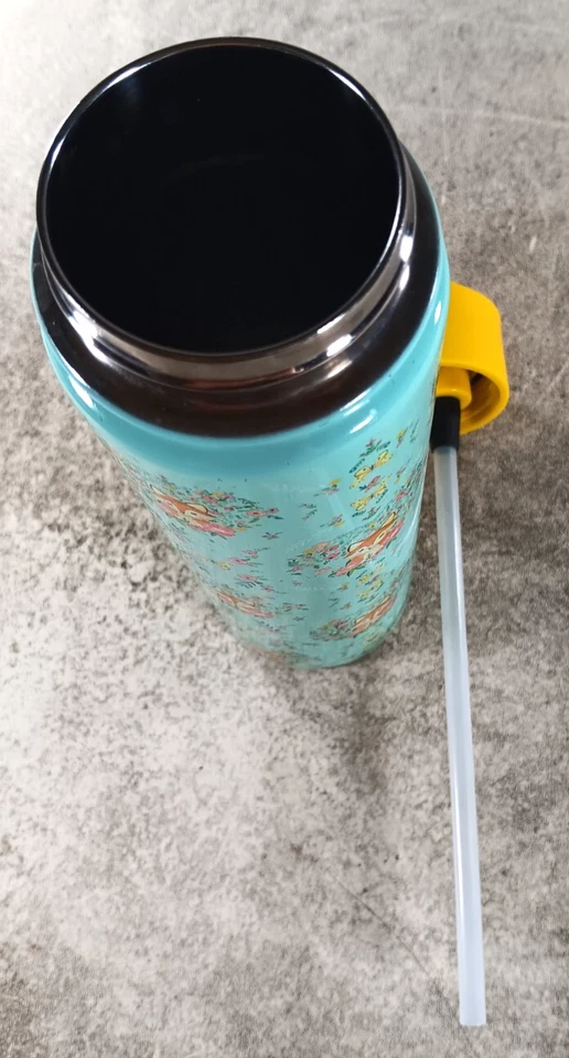 Botellas de agua simples modernas Summit Kids de 22 oz con tapa de pajita taza para sorber Foto 3 de 3