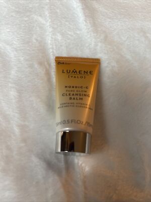 Lumene Nordic-C Facial Glow Boost Essence Vitamin C  0.5 Ounce New in Box