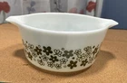 VTG Pyrex Crazy Daisy Spring Blossom Casserole Dish White Green 474-B 1.5 Qt.