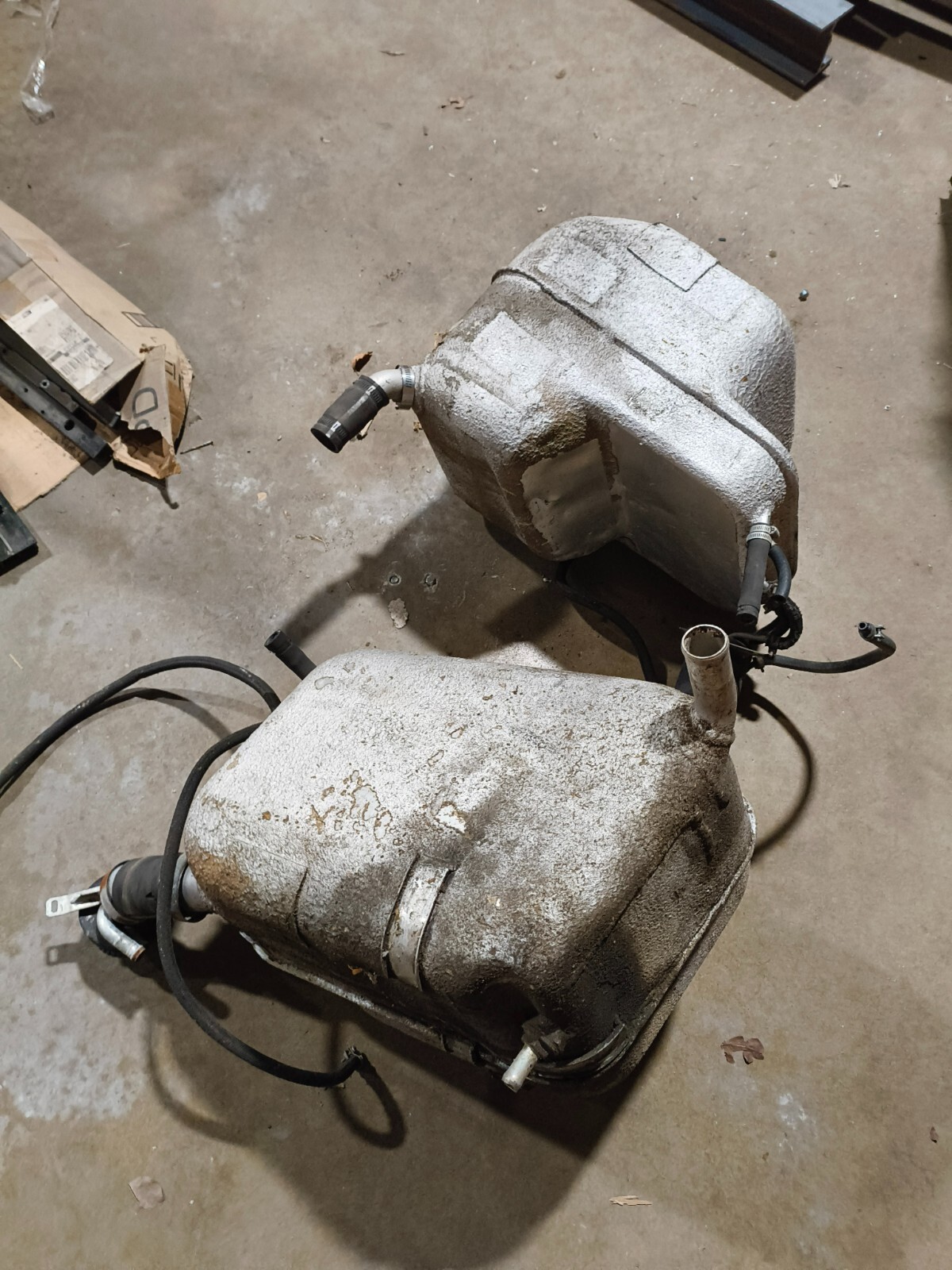 OEM Ferrari Left & Right Side Both Fuel Tanks Ferrari 308 GTSi 1980