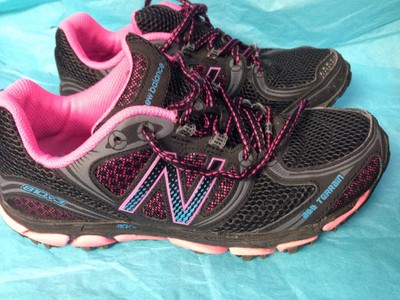 New Balance Size Grey Hot Pink 810 V 810v3