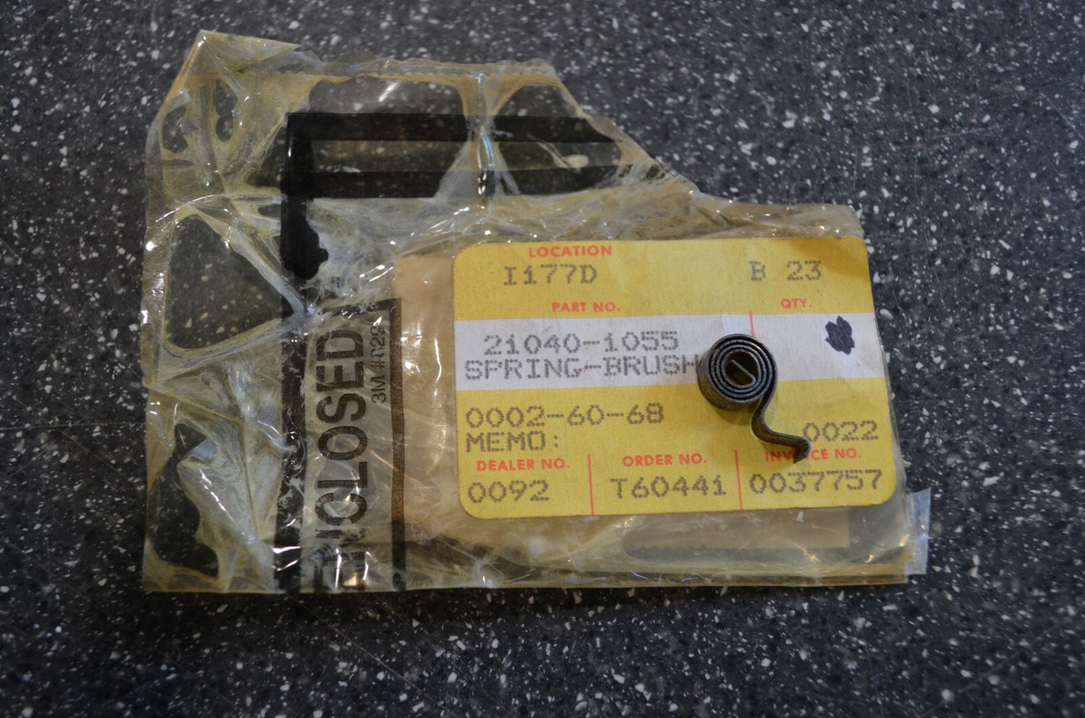 OEM KAWASAKI BRUSH SPRING #21040-1055 | eBay