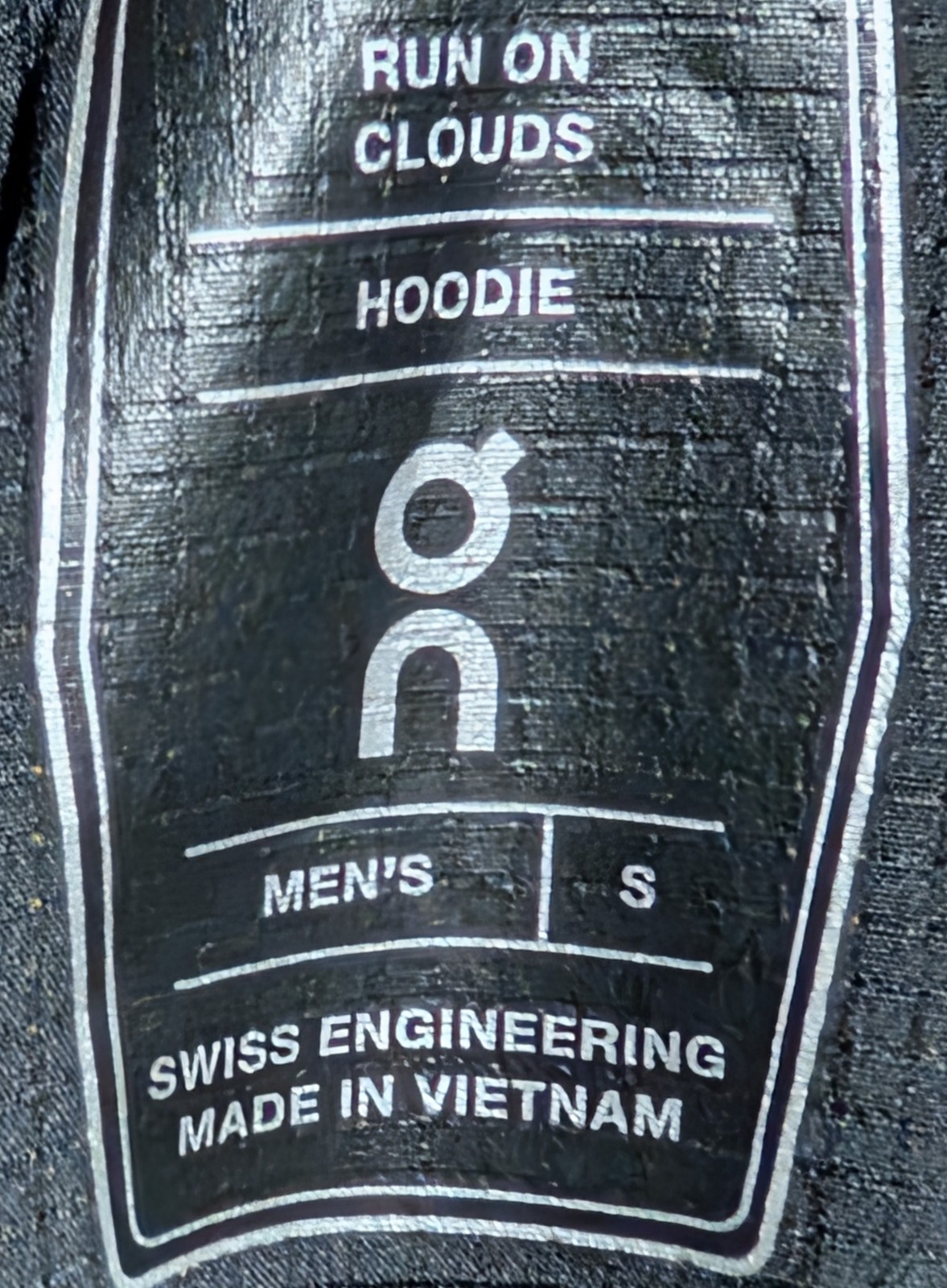 On Cloud Focus Tech Performance Men's Running Pul… - image 13