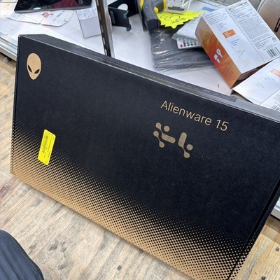 Alienware 15.3'' WUXGA 165Hz Gaming Laptop AMD Ryzen 5 220 RTX 4050 16GB 512g SSD