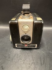 Kodak Brownie Hawkeye Flash Model Vintage Box Camera   Untested, Rustic
