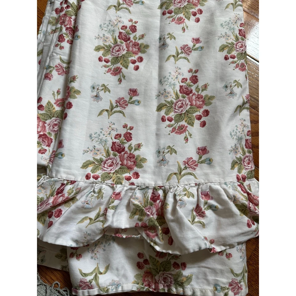 Ralph Lauren EMILY ANNE Floral Ruffled King bed set Pillowcases sheets 4 pieces  - Image 3 of 4