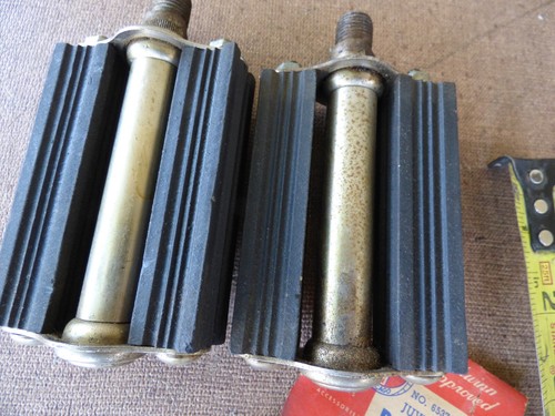 Schwinn 6537 Juvenile Pedals**NOS** - Picture 4 of 10