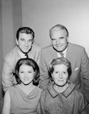 Leslie Nielsen, Kent Smith, Mariette Hartley, Peyton Place 1960S Old Tv Photo 3