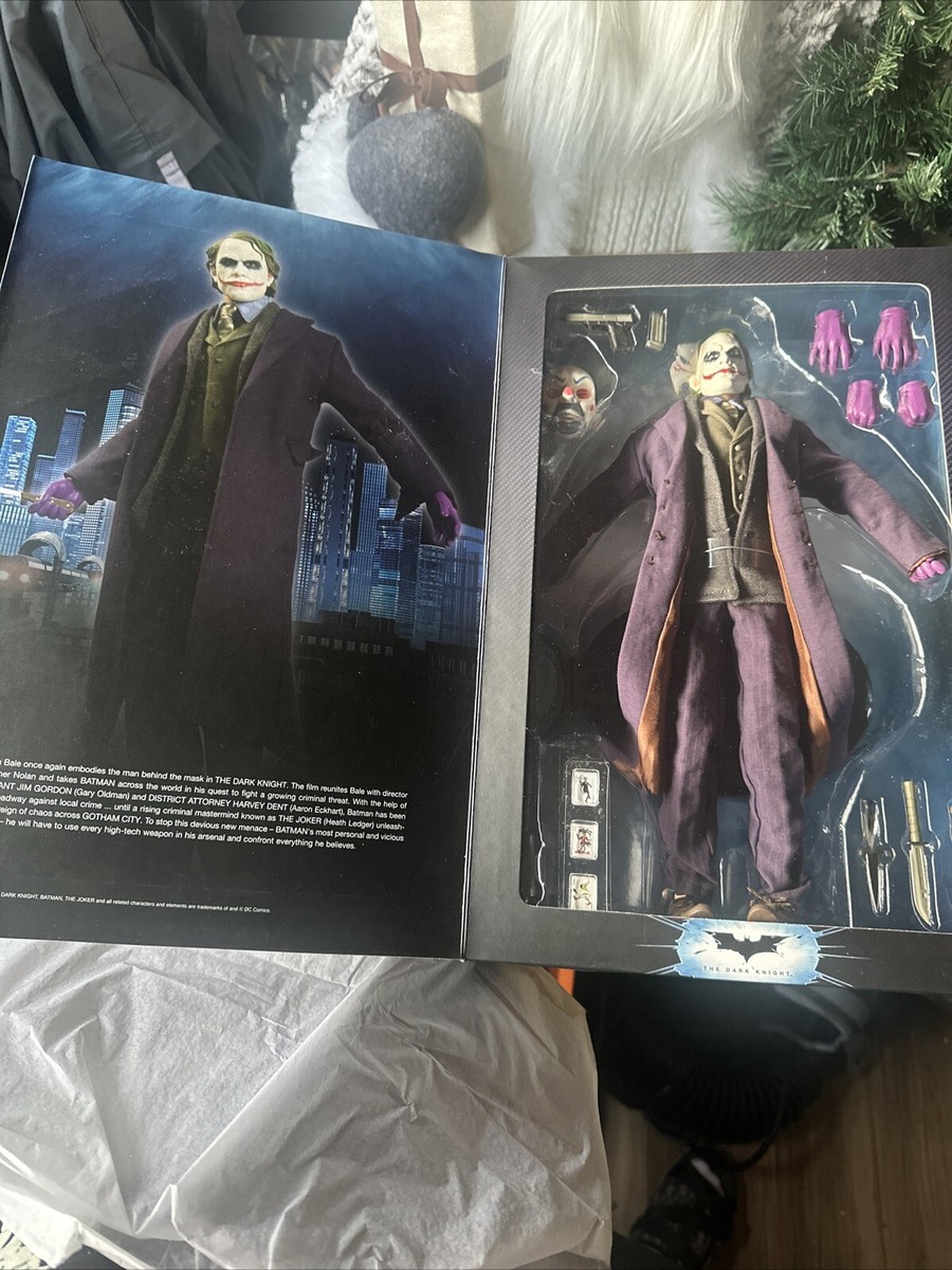 DC Direct The Joker Dark Knight Scale Deluxe Collector Figure