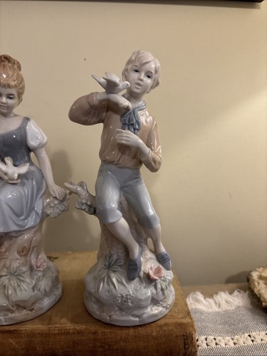 Ardalt Lenwile Figurines Girl & Boy With Birds Japan 8" Tall Springtime Vintage - Picture 5 of 7