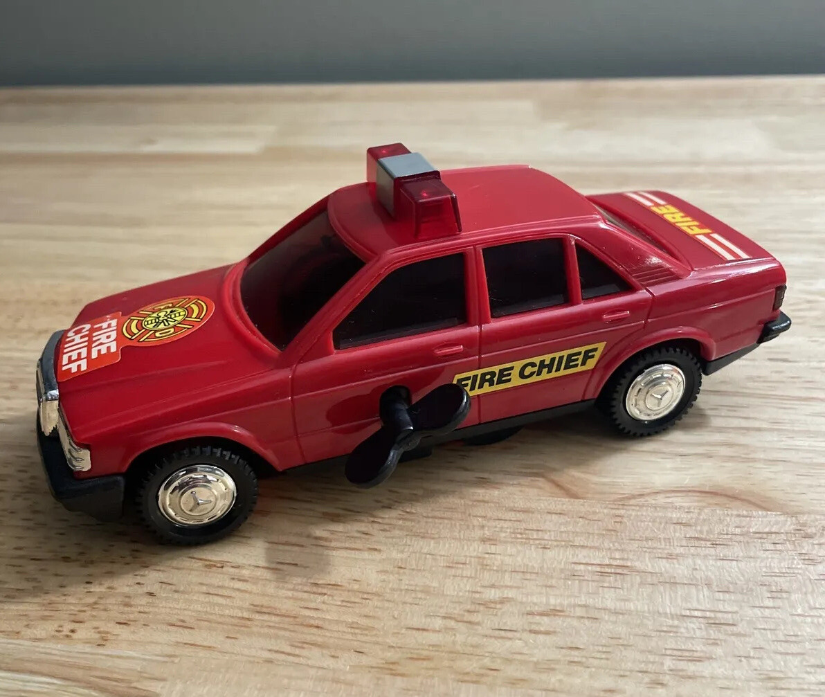 Vintage YCT 6.5in Fire Chief Wind Up Car *RARE* Toy Working