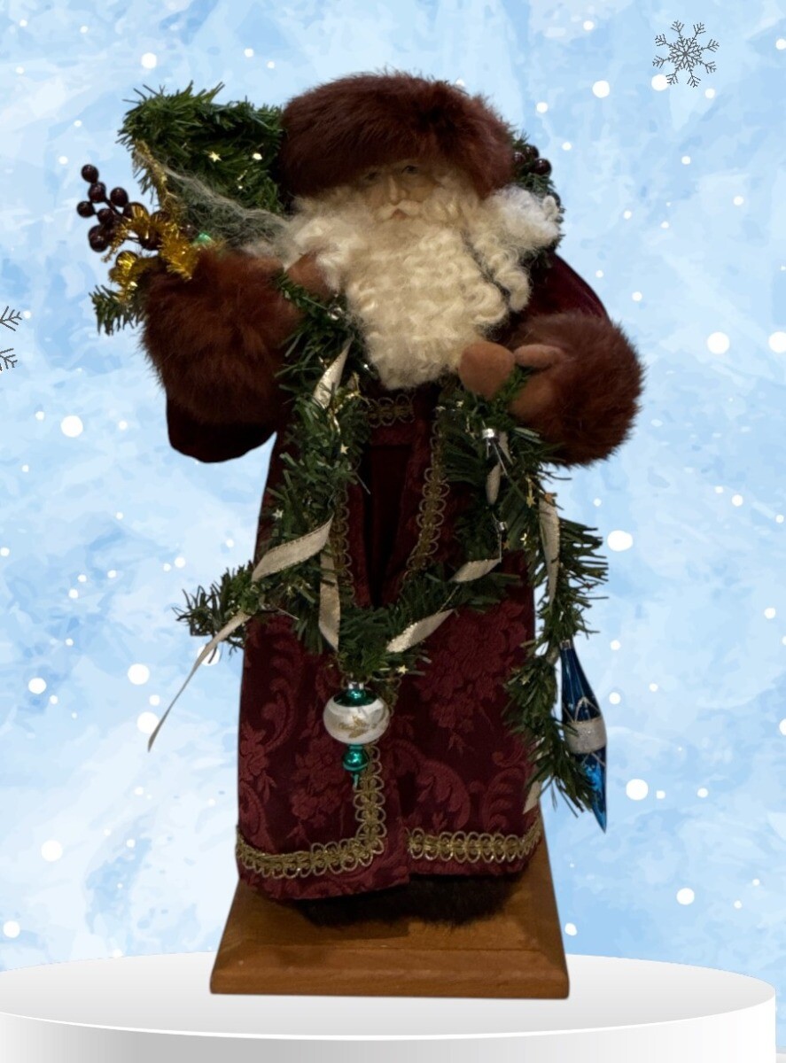 Lynn Haney Santa (Carrying Tree) 17