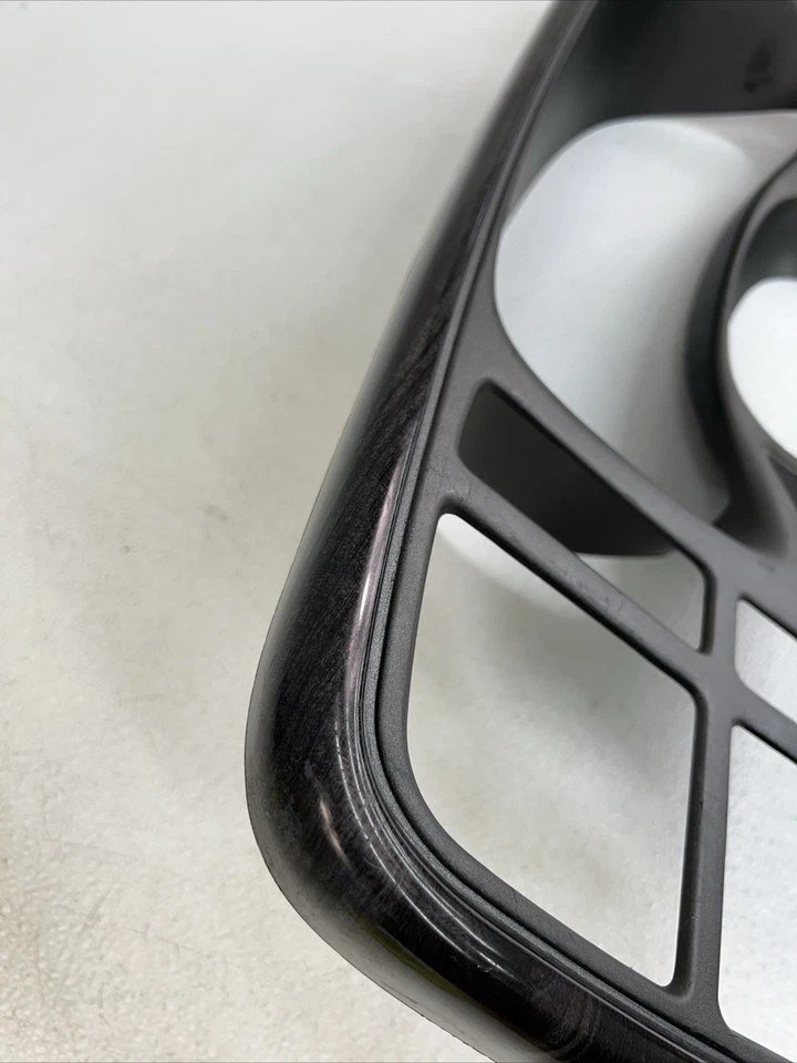 01-02 GMC Yukon Denali XL cuadro de instrumentos radio bisel moldura OEM grano de madera Foto 2 de 4